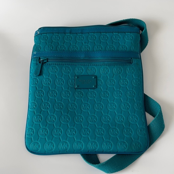 Michael kors neoprene crossbody bag Clearance